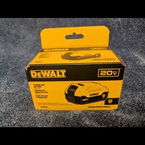 DEWALT 20V Lithium Ion Battery - Yellow